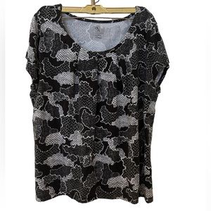 Studio works Women’s short sleeve black blouse